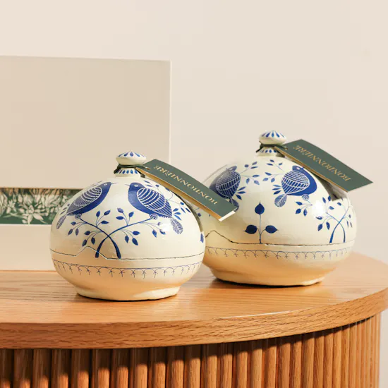 Bonbonniere Pistachio Rose and Pecan Crunch Stuffed Dates Gift Set | Gentle Radiance Flower Vase