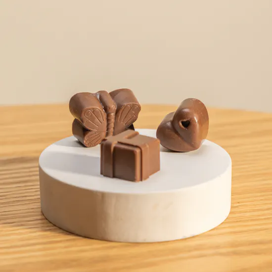 Giovanni Mix Flavors Large Chocolate Box | 28 Pieces