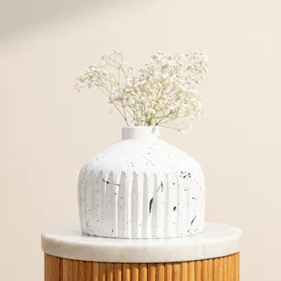 Ukiyo Whispering White Gypsophila Covey Vase