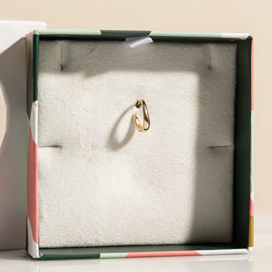 Miss L' Circle Shaped Open Hoop Gold Women's Earring
