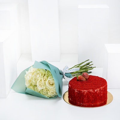 Red Velvet Cake | 20 Roses
