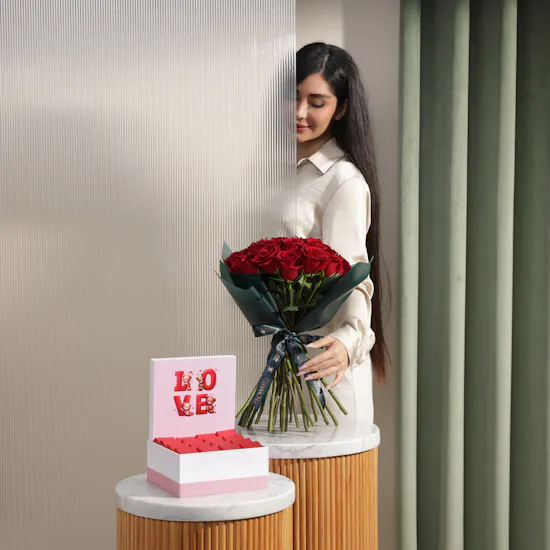 Le Chocolatier Dubai Love Teddy Medium Chocolate Box | Gentle Red Flowers