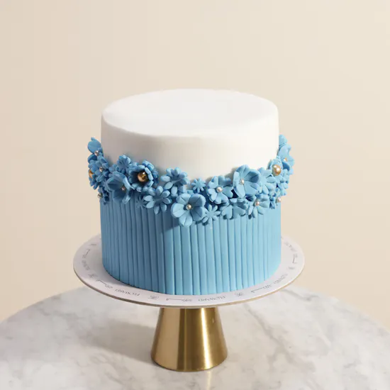Floward Blue Blossom Cake