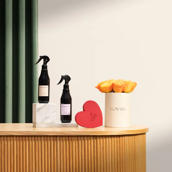 Splendour Linen Spray | Fleur Belgian Chocolate Box and Stunning Flowers