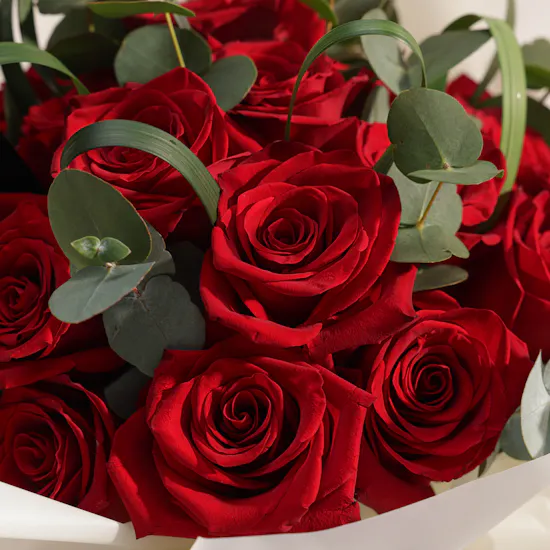 Emirati Women's Day Red Bouquet