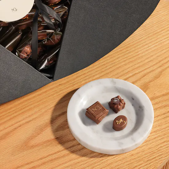 Nor Noyau Beloved Father Heart Chocolate Box | Impressive Flowers