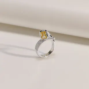 Floward Square Yellow Sapphire Stone Ring | Size 9 Floward Square Yellow Sapphire Stone Ring | Size 9