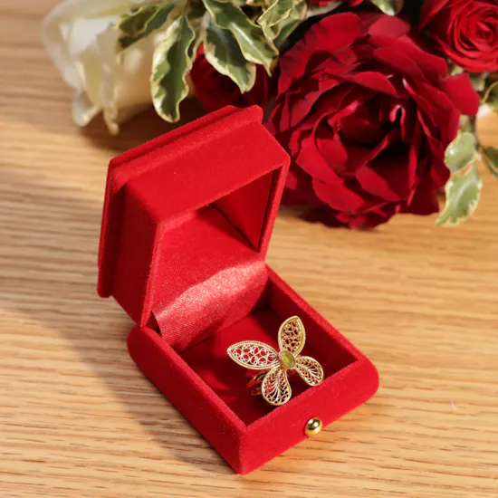 Depaj 21K Gold Butterfly Ring | Classic Roses