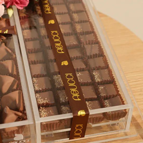 Abucci Chocolate Box & Pink Flowers
