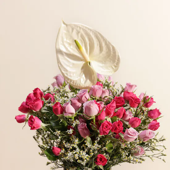 Dreamy Flowers Vase