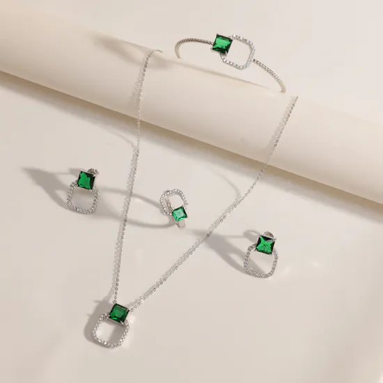 Floward Celestial Emerald Jewelry Set