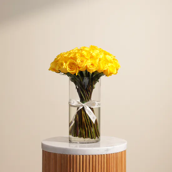 Yellow Radiance Vase | 50 Flowers