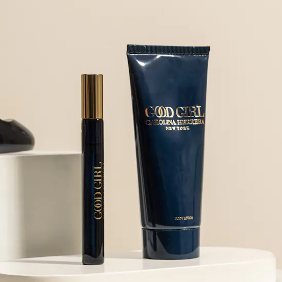 مجموعة عطر جود جيرل او دي بارفيوم للنساء من كارولينا هيريرا