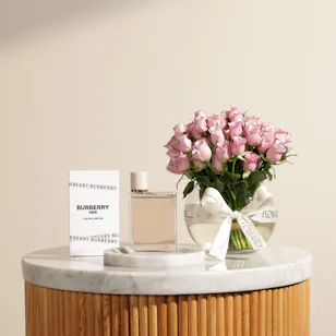 Burberry Her EDP for Women | Majestic Scarlet Flowers Burberry Her EDP for Women | Majestic Scarlet Flowers