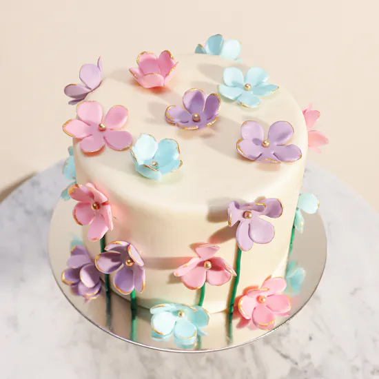 Floward Floral Elegance Cake