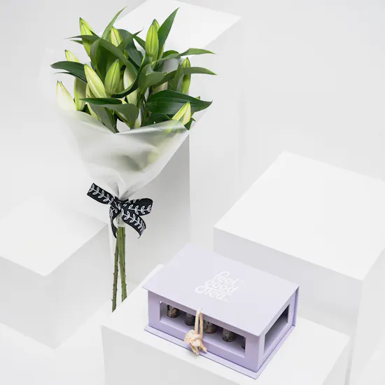 Feel Good Tea Lavender Discovery Box | 3 White Liliums Bouquet