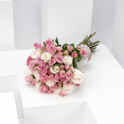 Rosy Love | 20 Roses