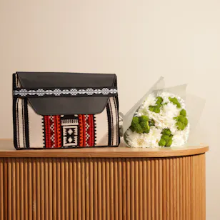 Kaseb Sadu Heritage Pouch | Elegant Flowers 