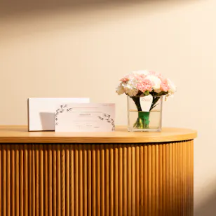 Essence Spa 30 OMR Voucher |  Pink Carnation 