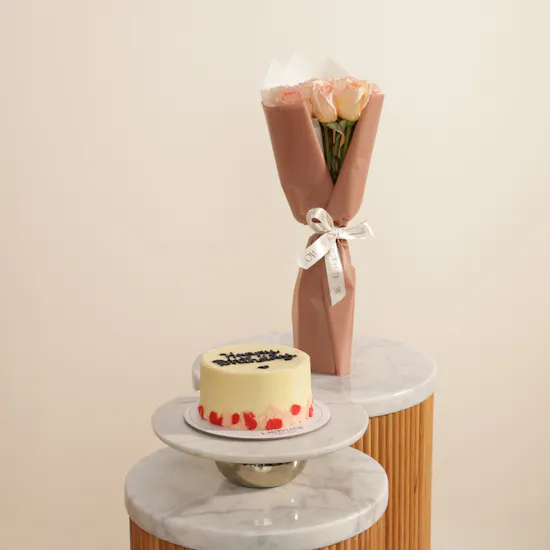Laviviane Happy Birthday Cream Cake | Delicate Details Flowers Bouquet