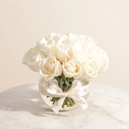 Levo Golden Chocolates Tray | Gentle Aura Flower Vase