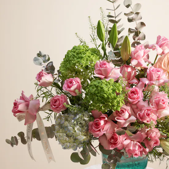Tender Bloom Harmony Flowers Vase