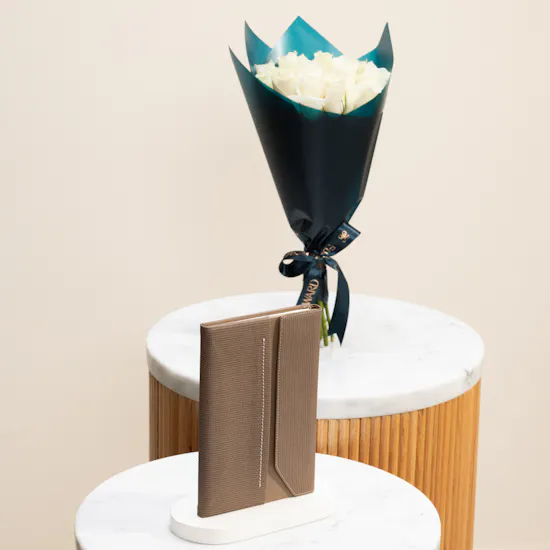 Atom Caramel Pro Notebook | Delight Flowers Bouquet