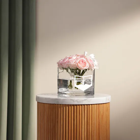 Emirati Women's Day Flowers Vase
