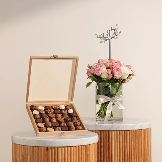 Läderach Wooden Chocolates Praline Box | Get Well Soon Flowers Vase