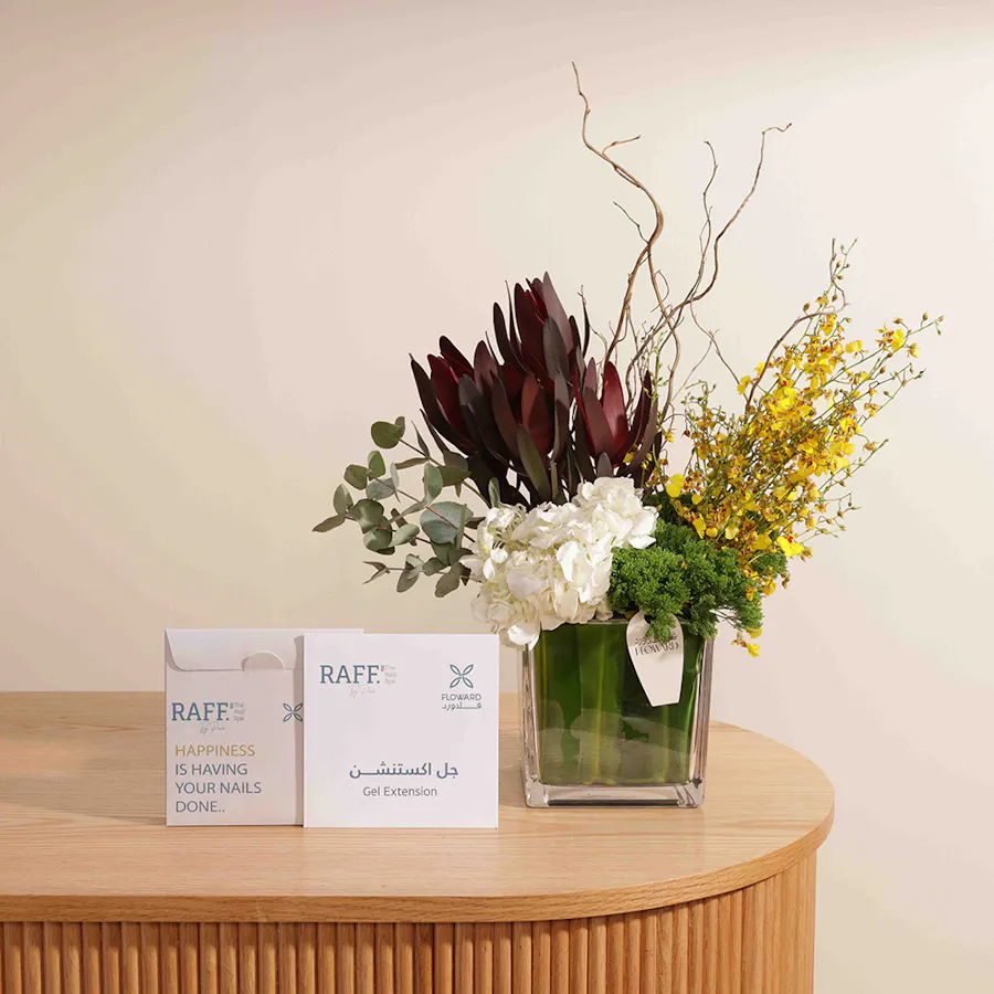 Raff Spa Service Voucher | Flowers Vase 1