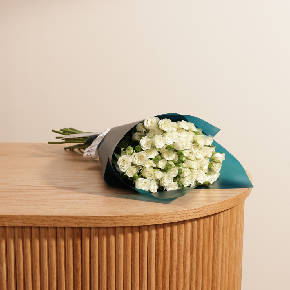 باقة جوري ابيض 