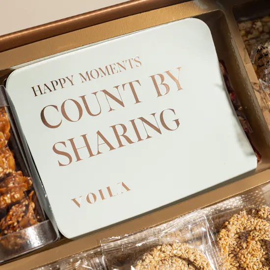 Voila Medium Mouled Box | Treasured Gathering Flowers