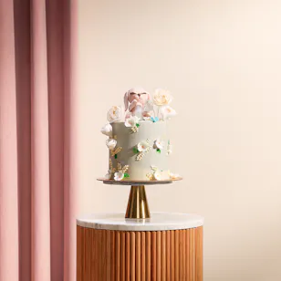 Floward Bunny Cake 