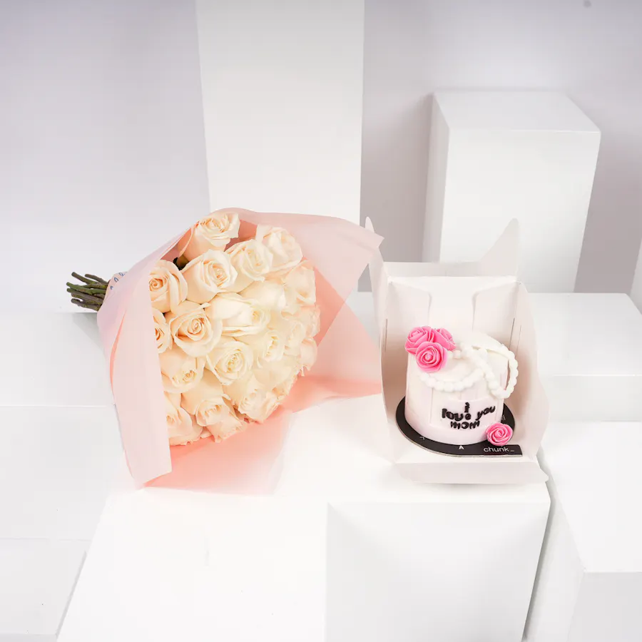 Chunk I Love You Mom Mini Cake | Roses Bouquet 4