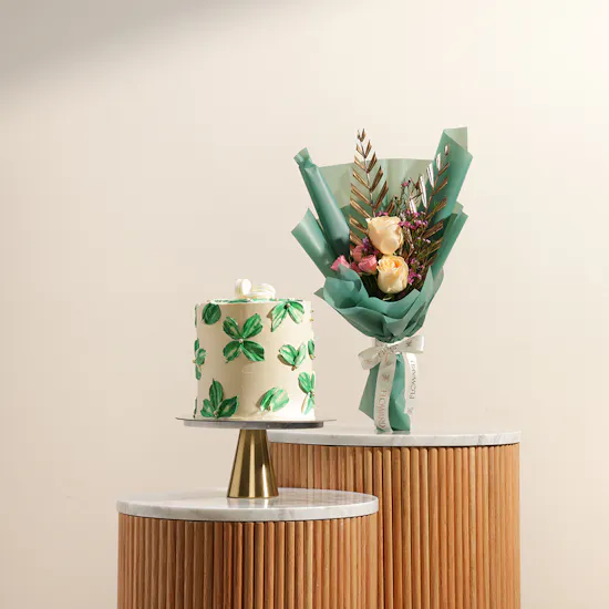 Floward Artistic Cake | Birthday Roses