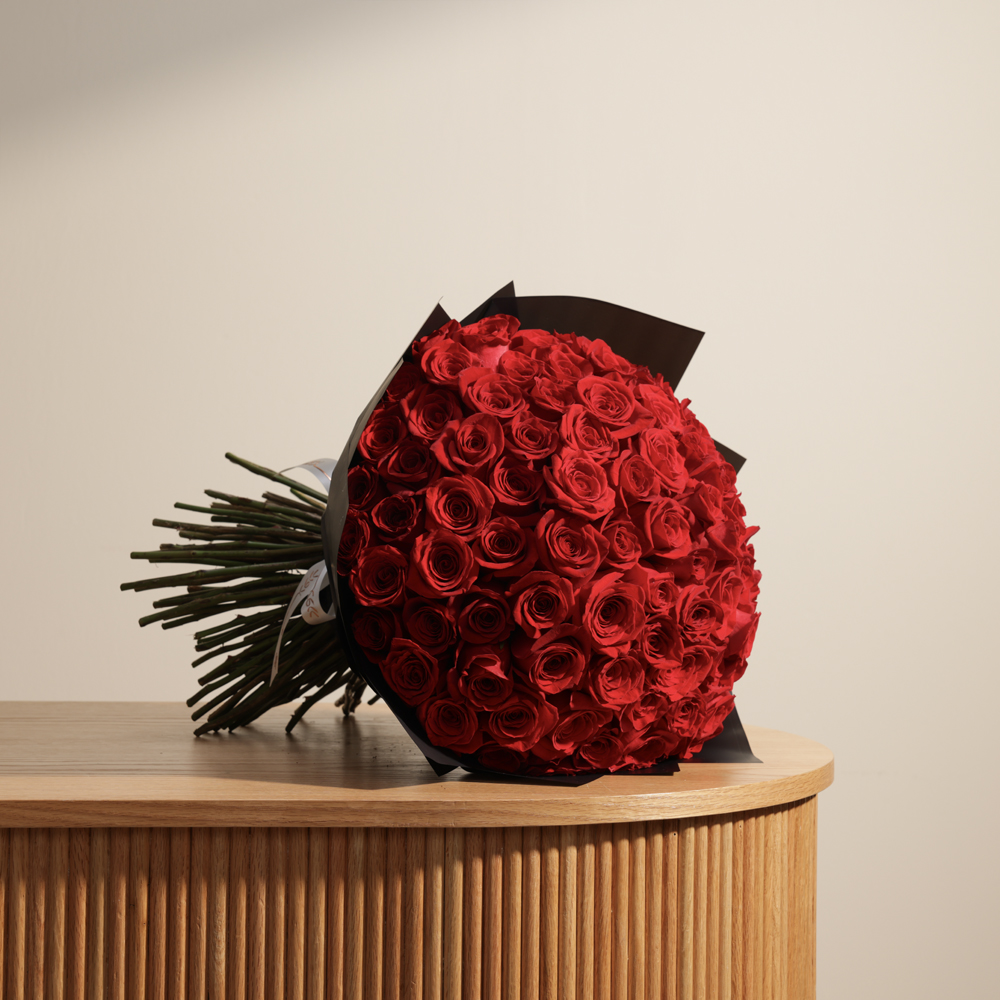 Stunning Red | 100 Rose Bouquet