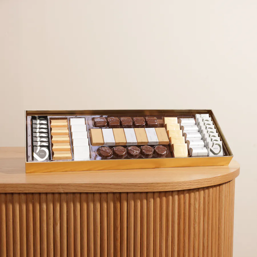 Bostani Black Signature Chocolate Box | 53 Pieces 1