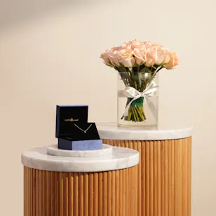 Lapis Pink Diamond Stone Gold Necklace | Charming Vase Lapis Pink Diamond Stone Gold Necklace | Charming Vase