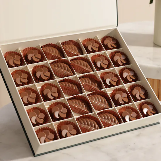 Floward Medium Chocolate Box | Sweet Adoration Flowers