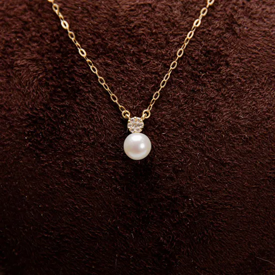 L'azurde Pearl Gold Necklace | Patchi and Roses
