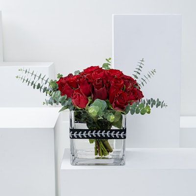 Romantic Rose | Glass Vase