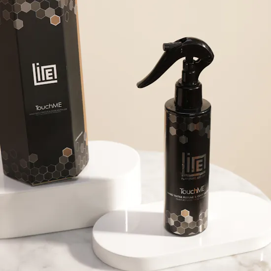 معطر ومزيل للروائح للأقمشة تاتش مي جولد من لاين | 200 مل