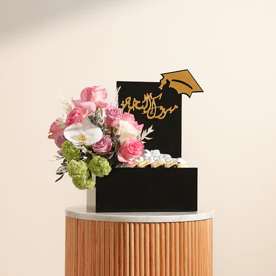 Floward Graduation Chocolate Box | Delicate Roses