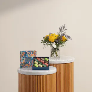 Venchi Murrine Gianduiotto Colored Gems Chocolates Box | Stunning Flowers