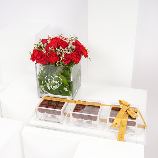 Abucci Chocolate Tray Red Flowers Floward Jeddah