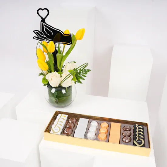 Bostani Signature Medium Box | Blooms Vase
