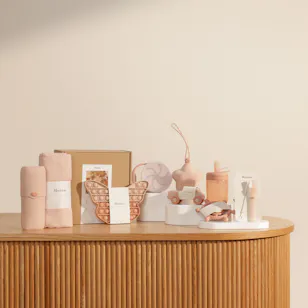 Moonkie Standard On The Go Blush Gift Set Moonkie Standard On The Go Blush Gift Set