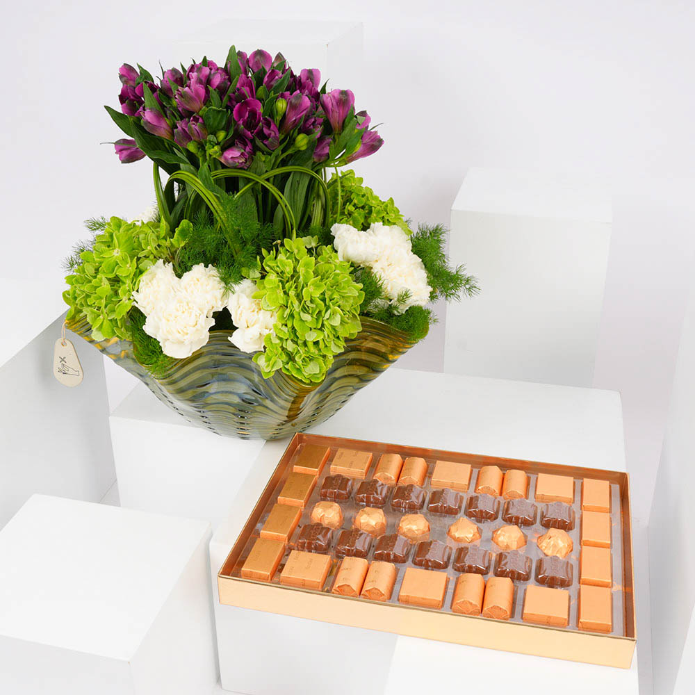 علبة  شوكولاتة جلد أسود كبيرة من بستاني | الربيع العطر