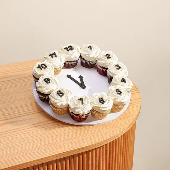 Floward New Year Cupcakes | Enchanting Flower Bouquet