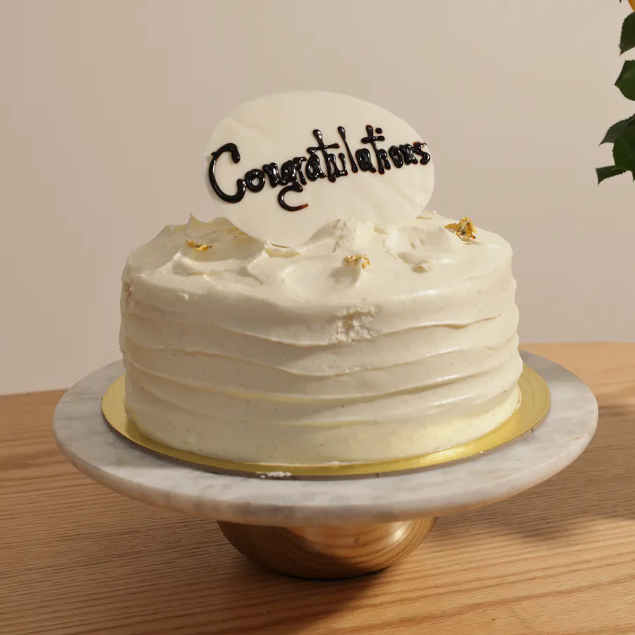 Sucre De Nada Congratulations Vanilla Cake | Dreamy Vase 5